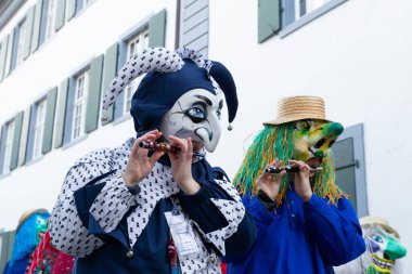 Basel, İsviçre - 20 Şubat 24. Karnaval pikolo oyuncuları