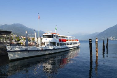 İsviçre, Locarno, 14. 21 Haziran. Yolcu gemisi Locarno limanında.