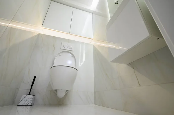 Nuova Tazza Toilette Ceramica Bagno Bianco Interno — Foto Stock