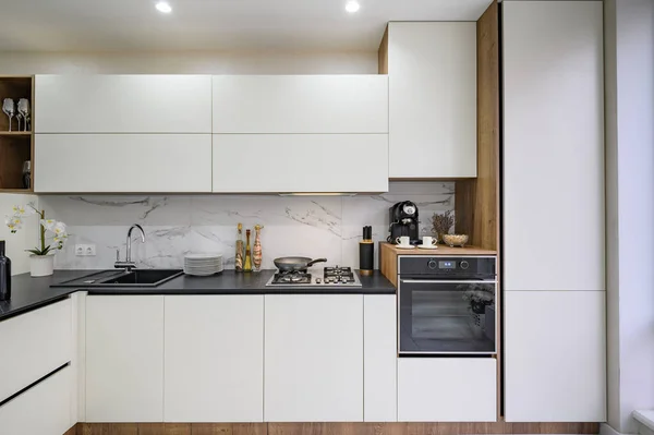 Large White Black Luxury Kitchen Interior Front View — Stock fotografie