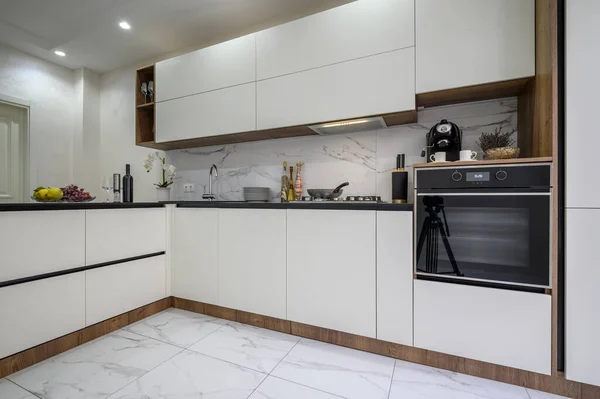 Large Black White Modern Luxury Kitchen Interior Corner View — Stock fotografie