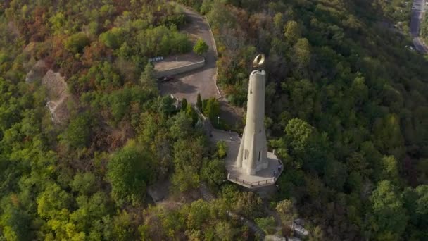 ソロカ モルドバ 2020年9月 モルドバのソロカ近くに感謝祭のキャンドルを周回する空中 この記念碑は 歴史を保存している無名の英雄へのオマージュです — ストック動画