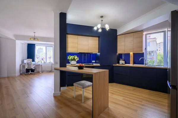 Stylish Large Studio Apartment Kitchen Open Living Room Good Renovation — Stockfoto