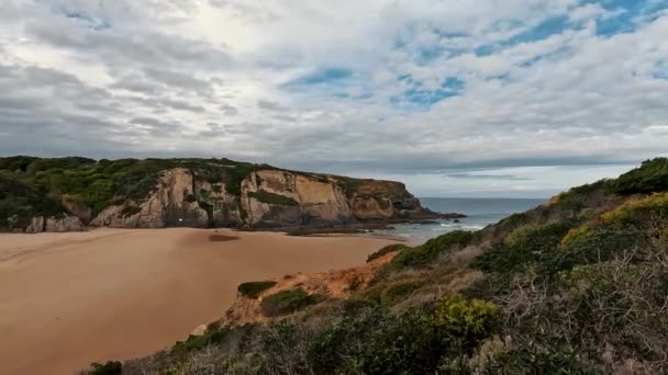 Portekiz Alentejo Sahili Nde Siyah Bazalt Kayalıklı Almograve Plajı Rota — Stok video