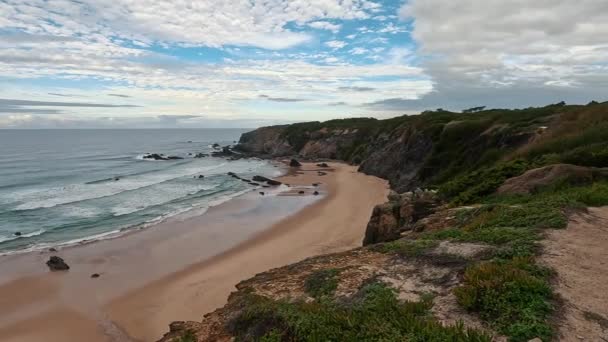 Almograve Beach Black Basalt Rocks Alentejo Coast Portugal Siguiendo Los — Vídeo de stock
