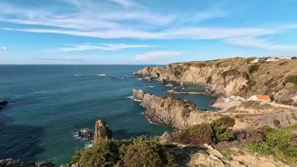 Almograve Beach Black Basalt Rocks Alentejo Coast Portugal Siguiendo Los — Vídeos de Stock
