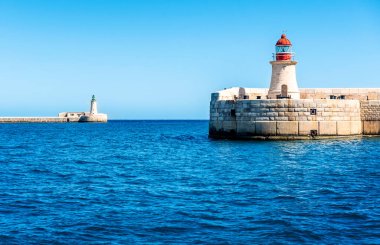 St. Elmo ve Ricasoli Kırıksu Deniz fenerleri Valletta - Malta