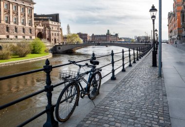 Gamla Stan, İsveç 'in başkenti Stockholm' deki setin manzarası.