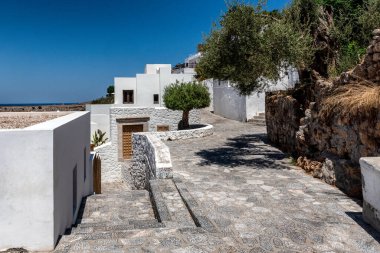 Yunanistan 'ın Rodos kentindeki Lindos kasabasının güzel ortaçağ mimarisi.