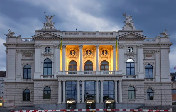 Het Operagebouw Van Zürich Een Operagebouw Zwitserse Stad Zürich — Stockfoto