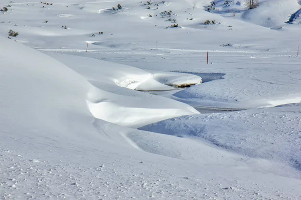Таяние Снега Реке Горах Австрийских Альпах — стоковое фото