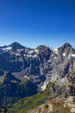 Schlithorn dağından Jungfrau İsviçre Alpleri ve buzulları