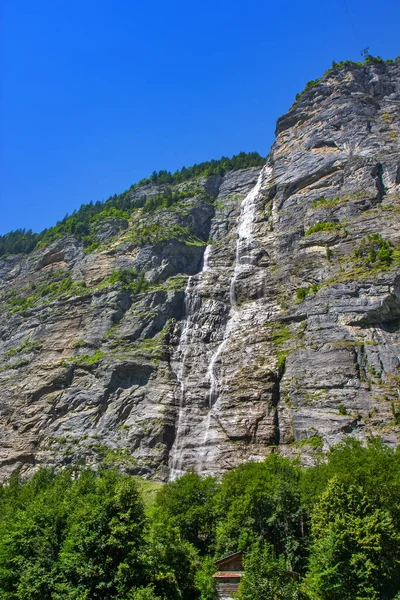 Vista Grande Cachoeira Montanha Alpes Suíços — Fotografia de Stock