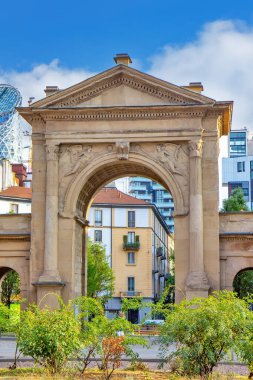 Porta Nuova, İtalya 'nın Milano kentinin altı ana kapısından biridir.