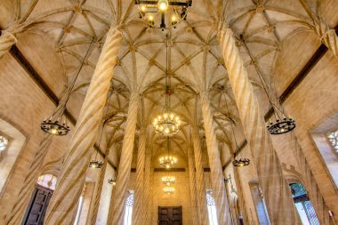 Lonja de la Seda Valencia, İspanya 'da Valencia' da geç dönem Gotik tarzı bir sivil binadır.