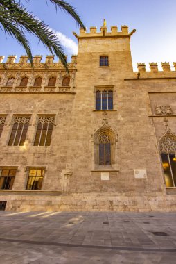 Lonja de la Seda Valencia, İspanya 'da Valencia' da geç dönem Gotik tarzı bir sivil binadır.