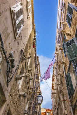 Hırvatistan 'ın Dubrovnik kentindeki dar sokağa bakış açısı