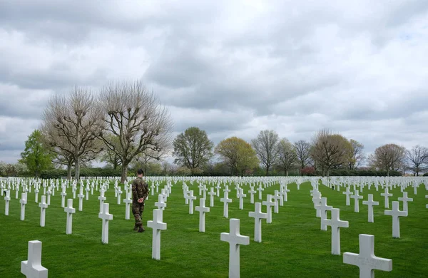 Margraten Mei 2023 Soldaat Het Amerikaanse Gedenkteken Militaire Begraafplaats Van — Stockfoto