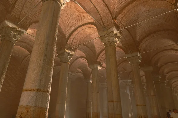 Bóvedas Columnas Edificio Histórico Arquitectura Bizantina Cisterna Basílica Estambul — Foto de Stock