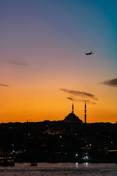 Fatih Mosque Sunset Plane Travel Istanbul Background Photo Silhouette Istanbul — Stock Photo, Image