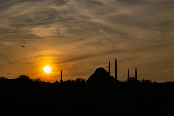 Silhouette Mosquée Suleymaniye Ramadan Photo Concept Islamique Nuages Dramatiques Soleil — Photo