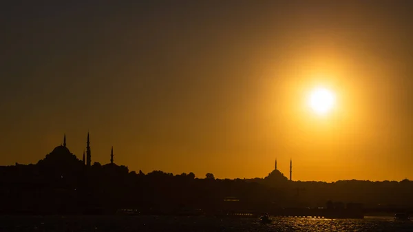 Silueta Estambul Atardecer Foto Fondo Ramadán Islámico Mezquitas Suleymaniye Fatih — Foto de Stock