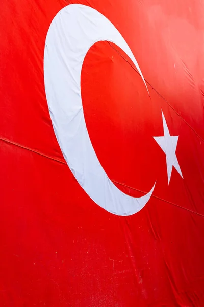 Foto Bendera Turki Vertikal Dalam Tampilan Bingkai Penuh Hari Libur — Stok Foto