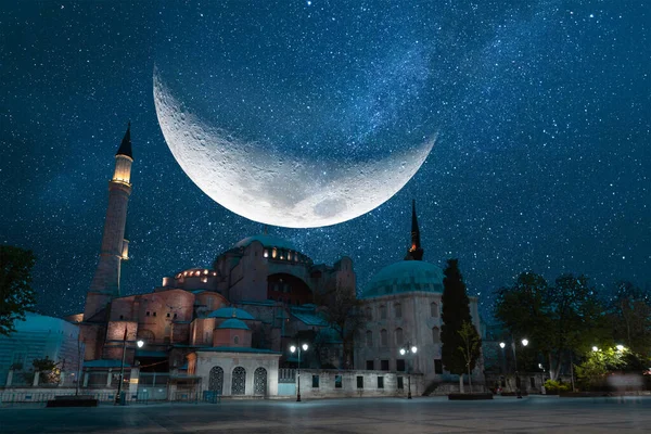 Αγία Σοφία Ημισέληνο Και Γαλακτώδη Τρόπο Φωτογραφία Φόντου Του Ramadan — Φωτογραφία Αρχείου