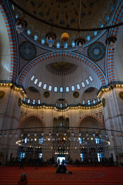 Szulejmán Mecset Szulejmán Mecset Belseje Függőleges Nézetben Isztambul Turkiye 2022 — Stock Fotó