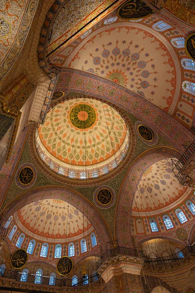Eminonu Yeni Cami的领地或新清真寺 伊斯兰建筑 伊斯坦布尔Turkiye 2023 — 图库照片