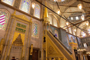 Sultanahmet Camii 'nin Mihrab ve Minbar' ı, nam-ı diğer Mavi Cami. İstanbul Türkiye - 5.15.2023