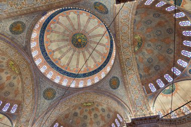 Sultanahmet Camii, diğer adıyla Mavi Cami. Osmanlı mimarisi. İstanbul Türkiye - 5.15.2023
