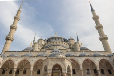 İstanbul 'daki Mavi Cami veya Sultanahmet Camii. Ramazan veya İslami arkaplan fotoğrafı. İstanbul Türkiye - 5.15.2023