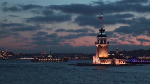 Maidens Tower Aka Kiz Kulesi Utsikt Med Stadsbilden Istanbul Och — Stockvideo