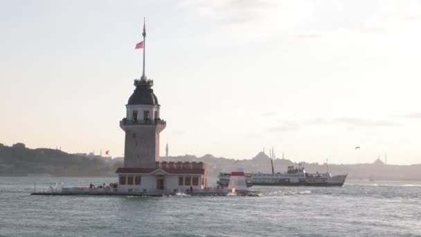 Kiz Kulesi Eller Maidens Tower Och Färja Med Stadsbild Istanbul — Stockvideo