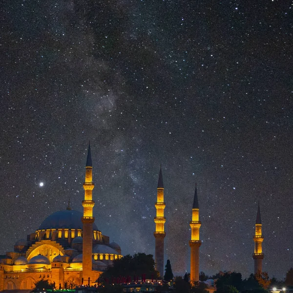 Mosquée Suleymaniye Voie Lactée Concept Islamique Ramadan Image Format Carré Image En Vente