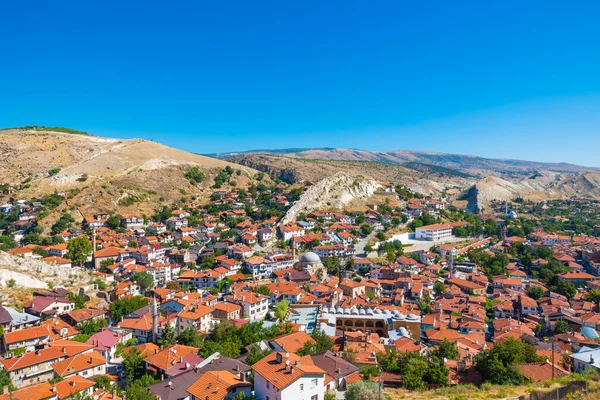 Ankara 'nın Beypazari ilçesinin havadan görüntüsü. Anadolu 'nun tarihsel arka plan fotoğrafı.
