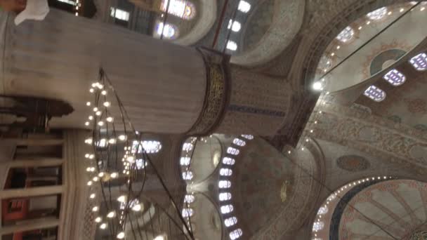 Sultão Ahmed Sultanahmet Mesquita Azul Vídeo Vertical Interior Movimento Panorâmico — Vídeo de Stock