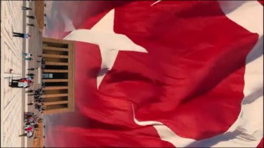 Türk Bayrağı ve Anitkabir 4k dikey video. Türk Ulusal Bayramları konsepti dikey görüntü.