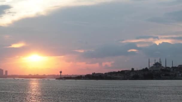 Widok Zachód Słońca Stambułu Promu Bosfor Odwiedź Wideo Koncepcyjne Istambułu — Wideo stockowe