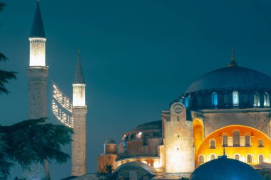 Ayasofya Camii olarak da bilinir. Ramazan kareemi ya da İslami konsept arkaplan fotoğrafı.