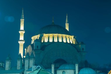 Nuruosmaniye Camii gece görüşü. İstanbul konsept fotoğrafının simgeleri. Ramazan veya İslami arkaplan fotoğrafı.