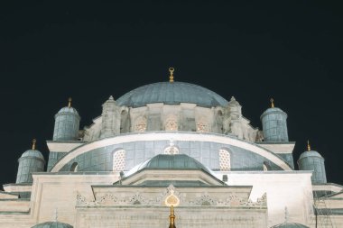 Geceleri Bayezid Kubbesi ya da Beyazit Camii. Ramazan veya İslami konsept arkaplan fotoğrafı.