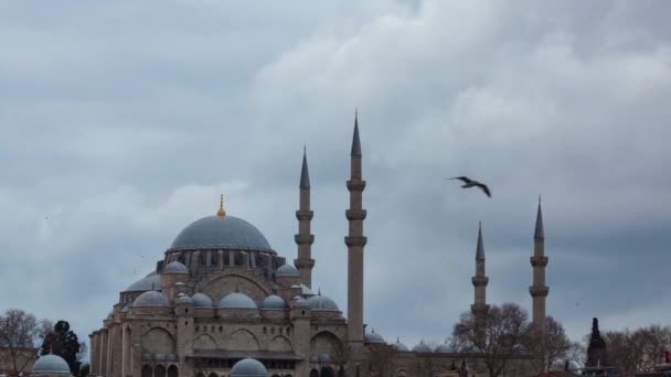 Rekaman Waktu Dari Masjid Suleymaniye Dengan Gerakan Awan Ramadan Atau — Stok Video