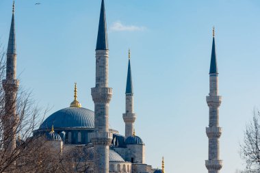 Ramazan veya İslami konsept fotoğraf. Sultanahmet ya da Mavi Cami gündüz görüşü. İstanbul 'un arka plan fotoğrafını ziyaret et.