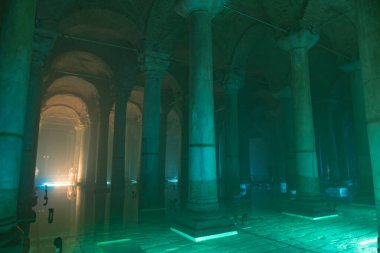 İstanbul 'un arka plan fotoğrafını ziyaret et. Bazilika sarnıcı ya da Yerebatan Sarnici. İstanbul Türkiye - 8.3.2022