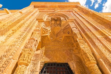 Divrigi Ulu Camii 'nin ya da Yüce Divrigi Camii' nin kapısı. Sivas Türkiye - 6.26.2024
