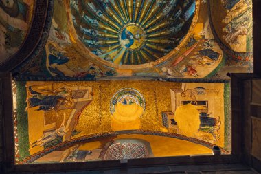 İstanbul 'un arka plan fotoğrafını ziyaret et. Kariye Camii ya da Chora Kilisesi iç görünümü. İstanbul Türkiye - 8.17.2024