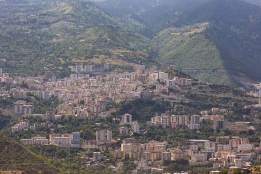 Artvin Şehri. Artvin 'in arka plan fotoğrafını ziyaret et. Türkiye 'nin Karadeniz Bölgesindeki Şehirler.