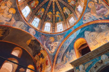 İstanbul 'daki Kariye Camii, nam-ı diğer Chora Kilisesi' nin iç fotoğrafı. İstanbul Türkiye - 8.17.2024